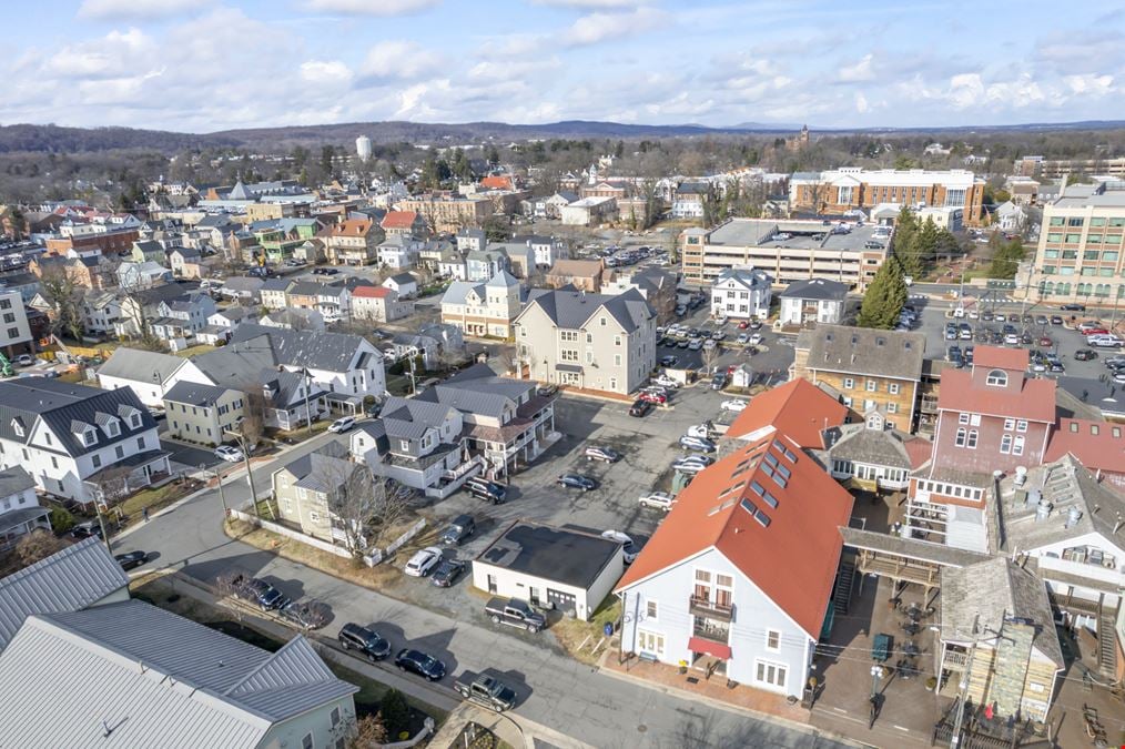 Downtown Leesburg Investment Retail Center