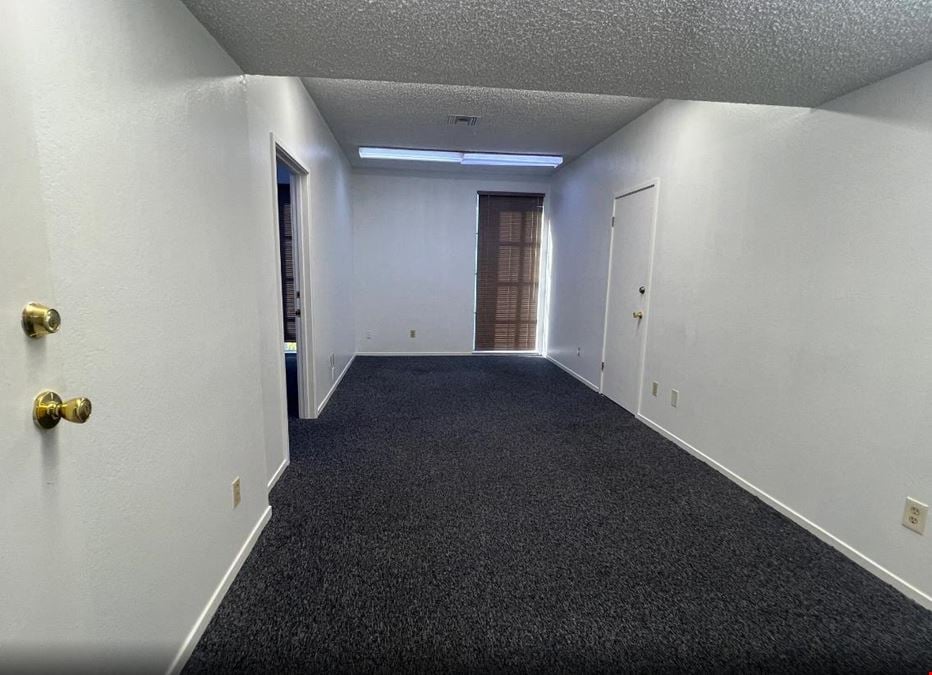 3135 Clayton Rd