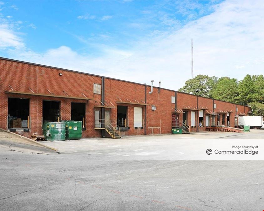 1700 & 1721 Oakbrook Drive