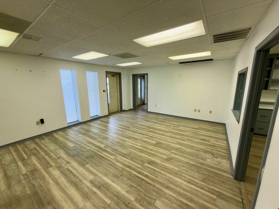 10,168 SF Warehouse / Office Space