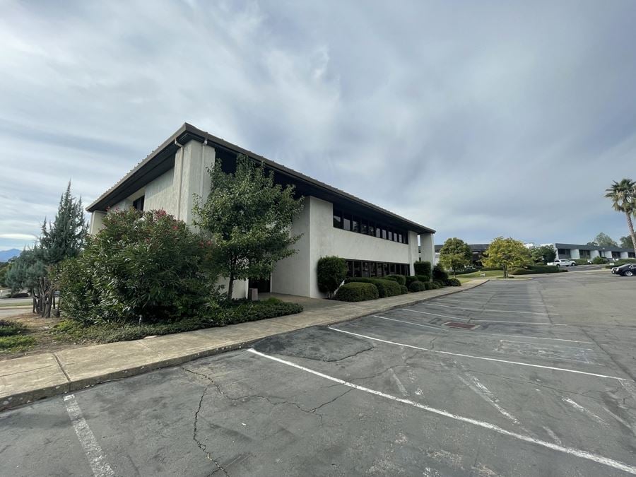 405 Redcliff Drive