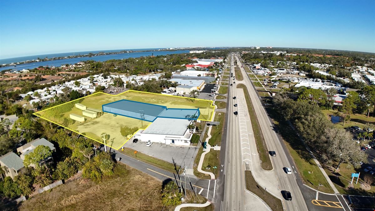 Rare Retail and Warehouse Opportunity on US-41