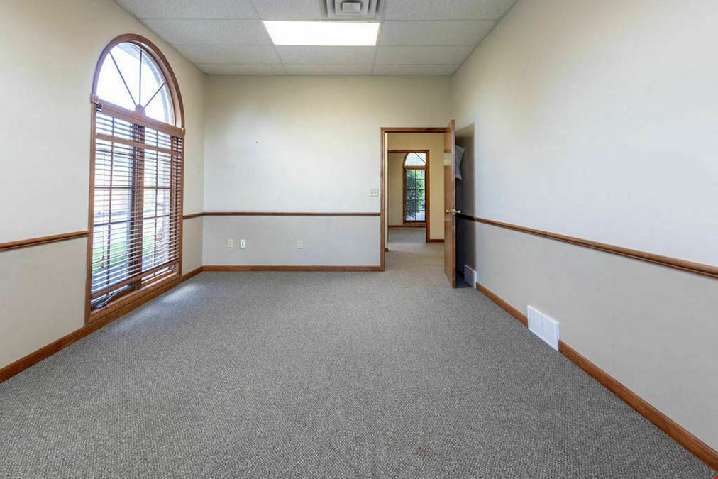 140 Professional Parkway -  Medical & Professional Offices