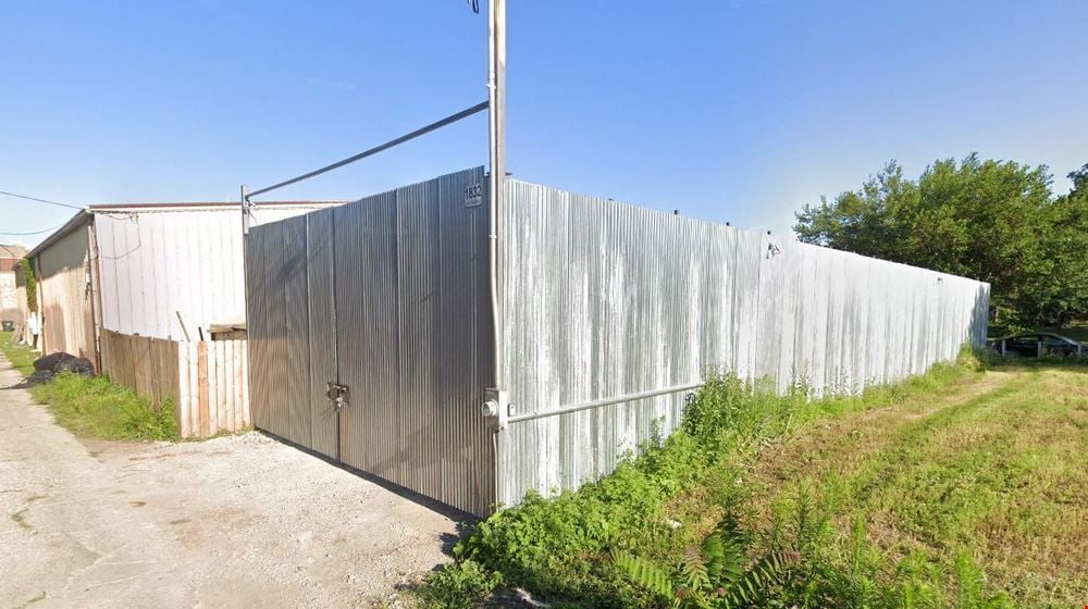 1832 W. Walnut Street