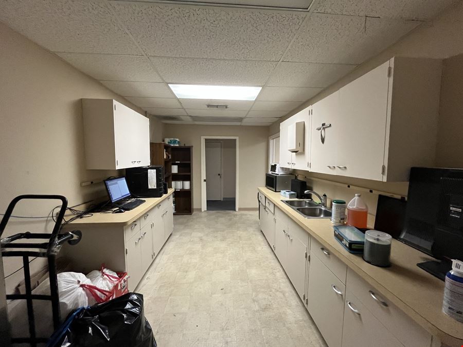6202 Presidential Court Unit A, 2,050 Square Feet Medical Office Fort Myers, FL 33919