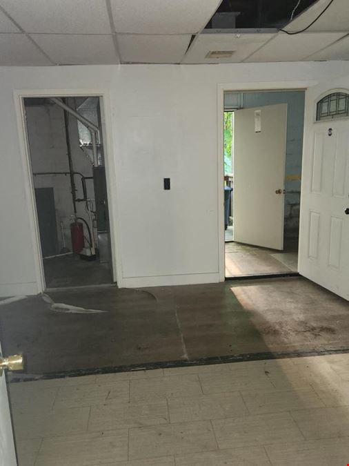 523 Main St