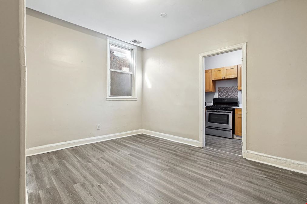 2550 W Lombard St Baltimore, MD 21223