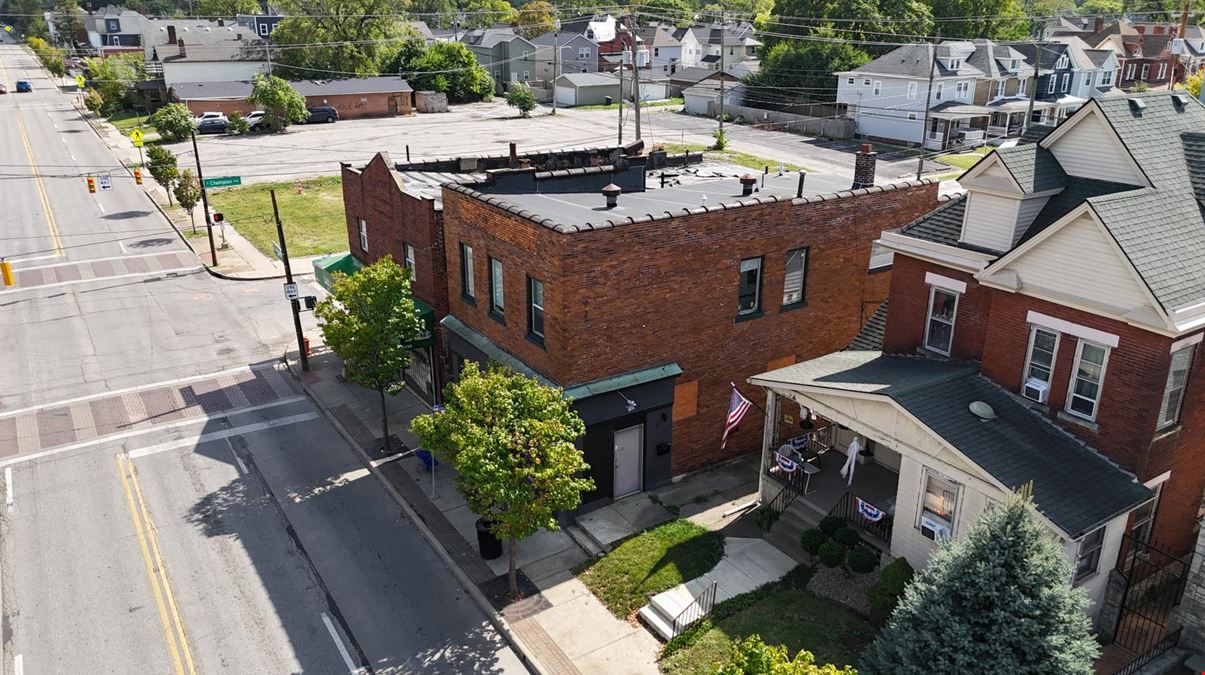 1029-1031 E Livingston Ave