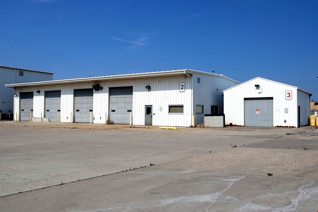 ±2,000 SF | JMAC Energy Park, Building 2 South Bays