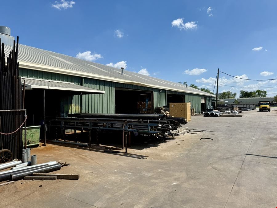 ±15,187 SF Fabrication Office/Warehouse with Fenced Storage