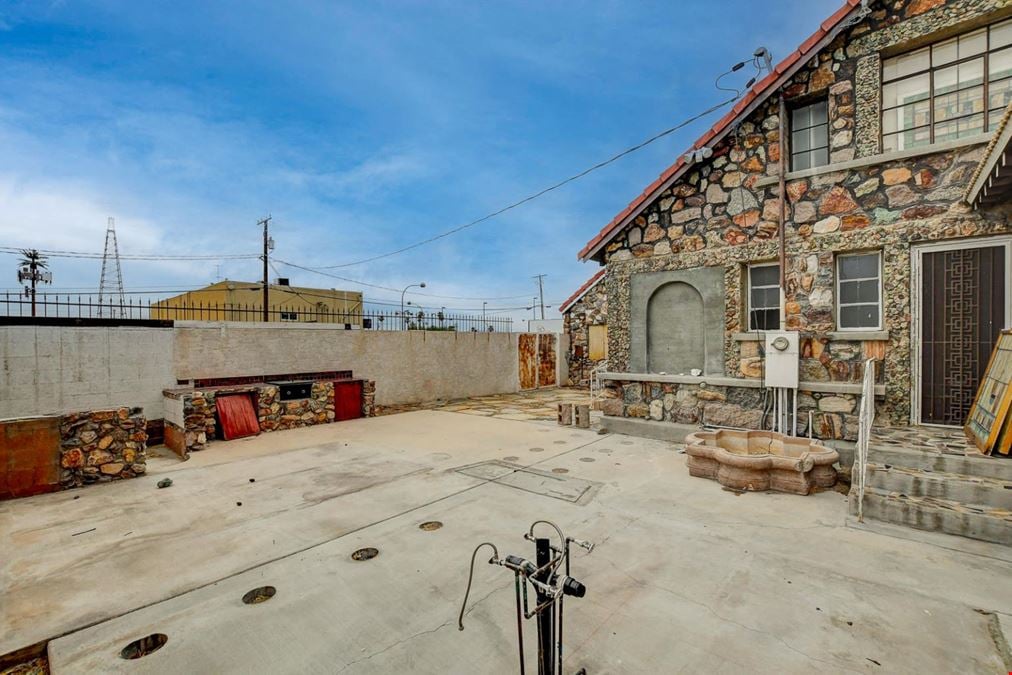 901 E Ogden Ave