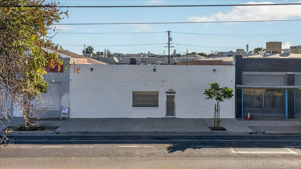 Prime Office/Warehouse Spaces in Fresno