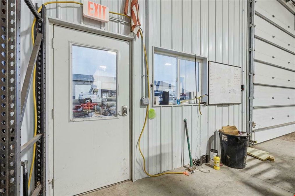 1650 Commercial Dr #203