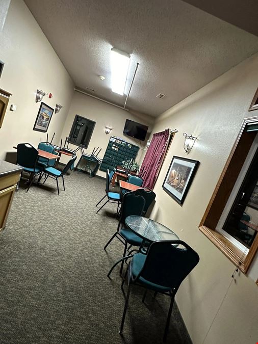 De Smet Inn & Suites