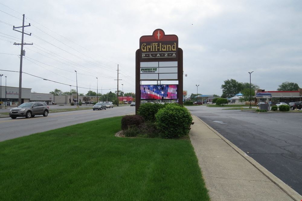 Griff-land Plaza