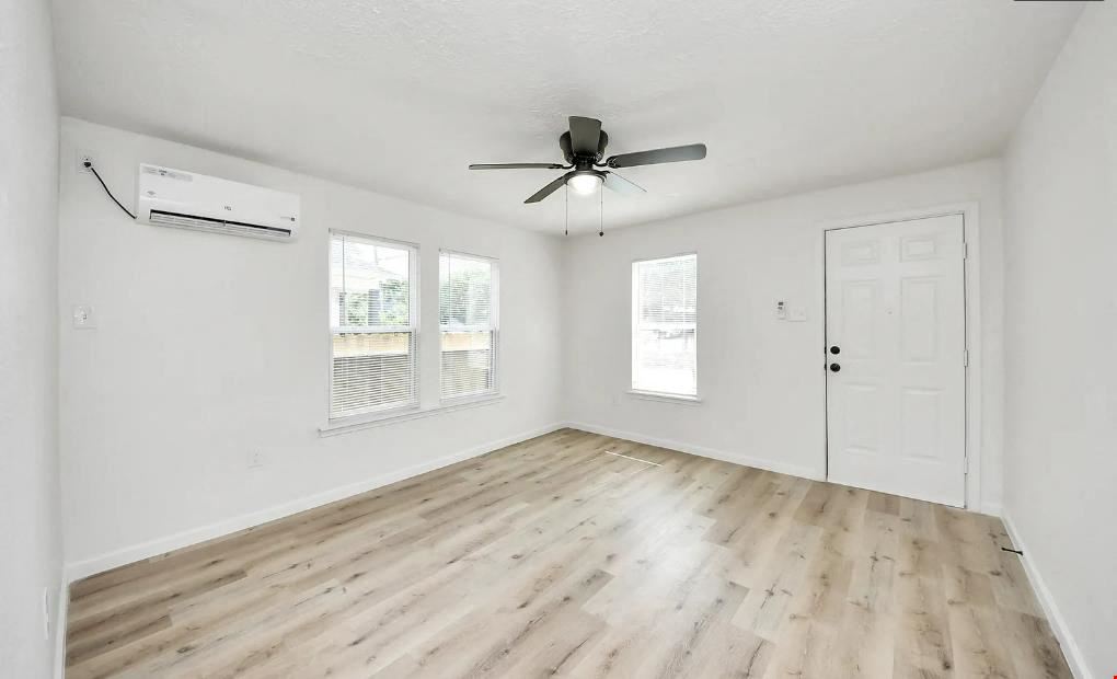 7301 Sherman St, Houston 77011