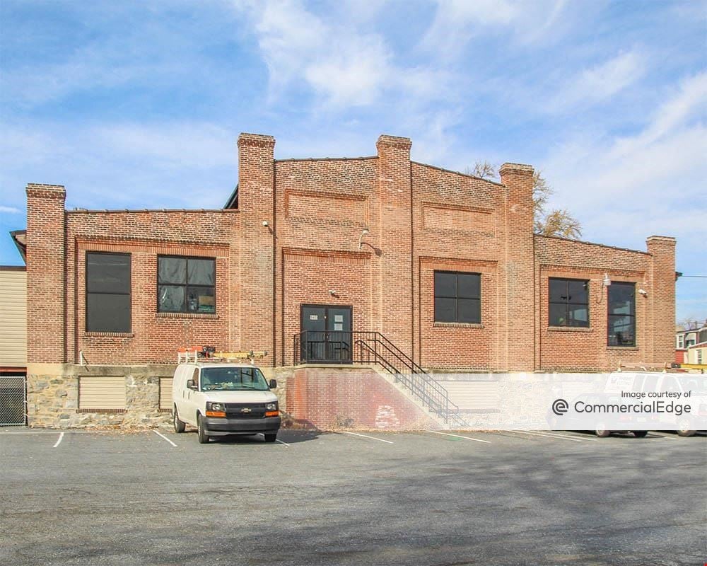 800 New Holland Avenue