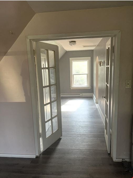 1216 N Cochran St