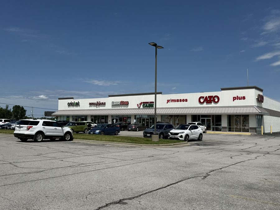 RETAIL CENTER | SHADOW-ANCHORED BY WALMART