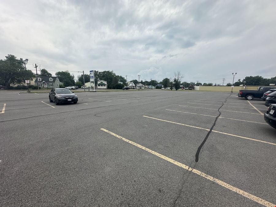 4407 Military Rd - 6,900+/- SF up to 18,900+/- SF Retail Space
