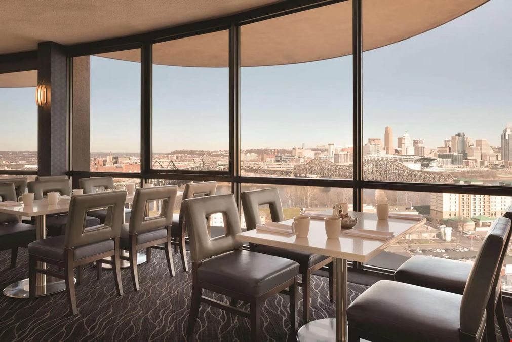 Radisson Cincinnati Riverfront