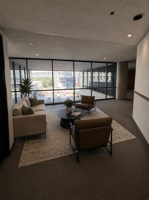 105 W Capitol Ave
