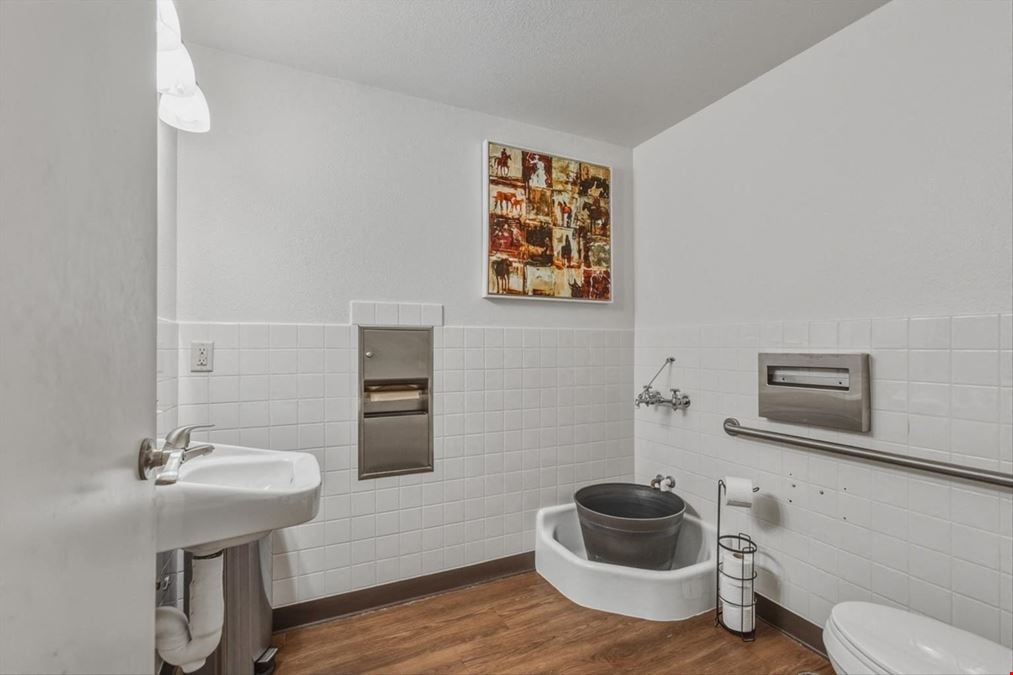 460 W Main St Fernley NV 89408