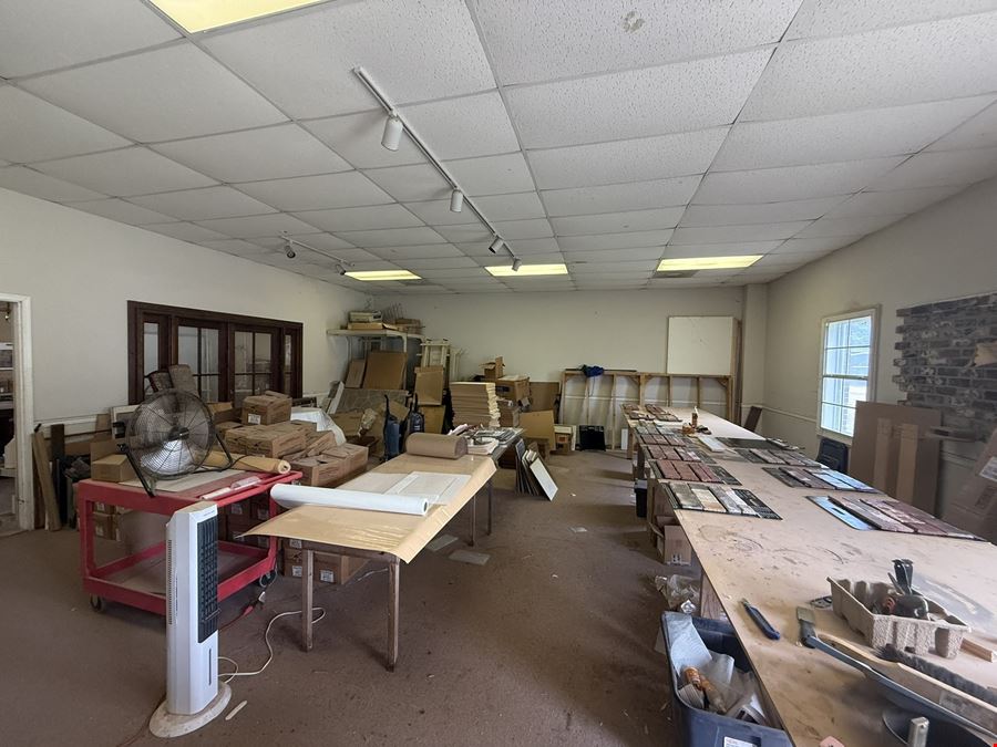+/-8,000 SF Warehouse