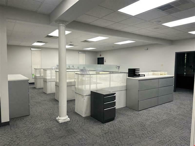 3820 Edison Lakes Pkwy.