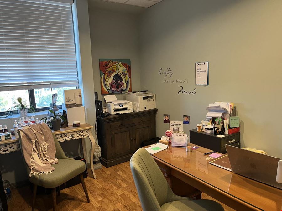 Top Floor Salon/Office Suites