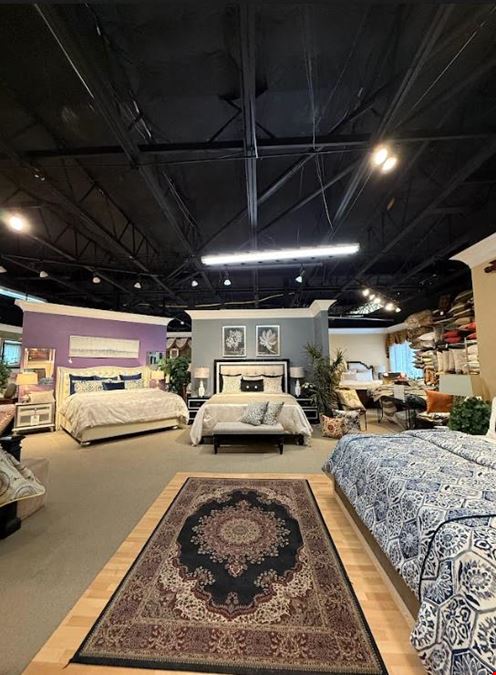 Exceptional 25,304 SF Warehouse
