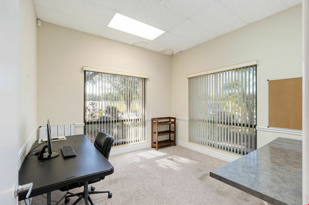 Courtyard Creek Office/Warehouse Unit