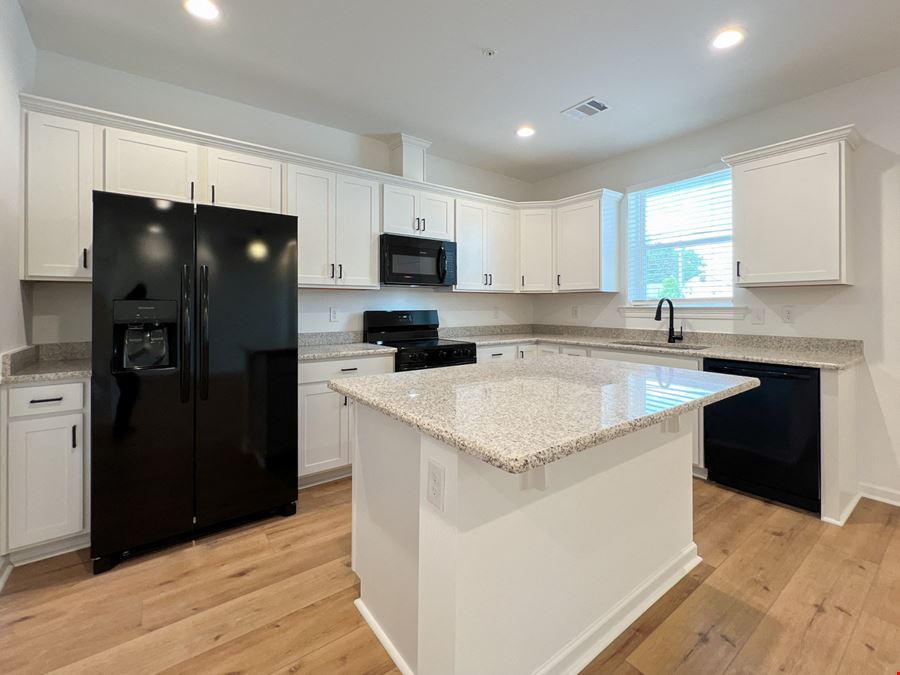 New Construction 8-Unit Multifamily Property Near ULL