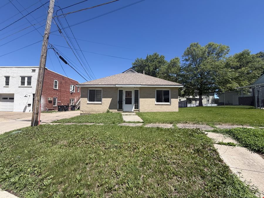 3721 5th Ave, Sale