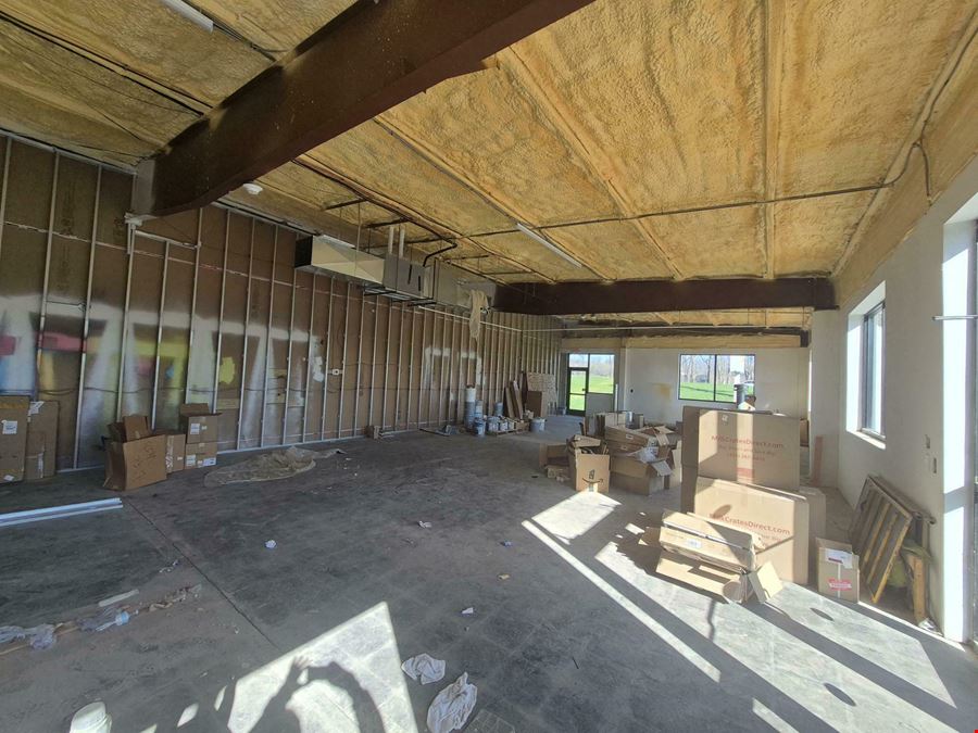 3310 Southwestern Blvd -  1,986+/- SF Retail Opportunity