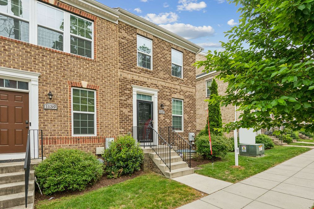 Like Brand New Home: Maintenance Free