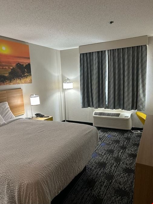 Days Inn Wooster Ohio