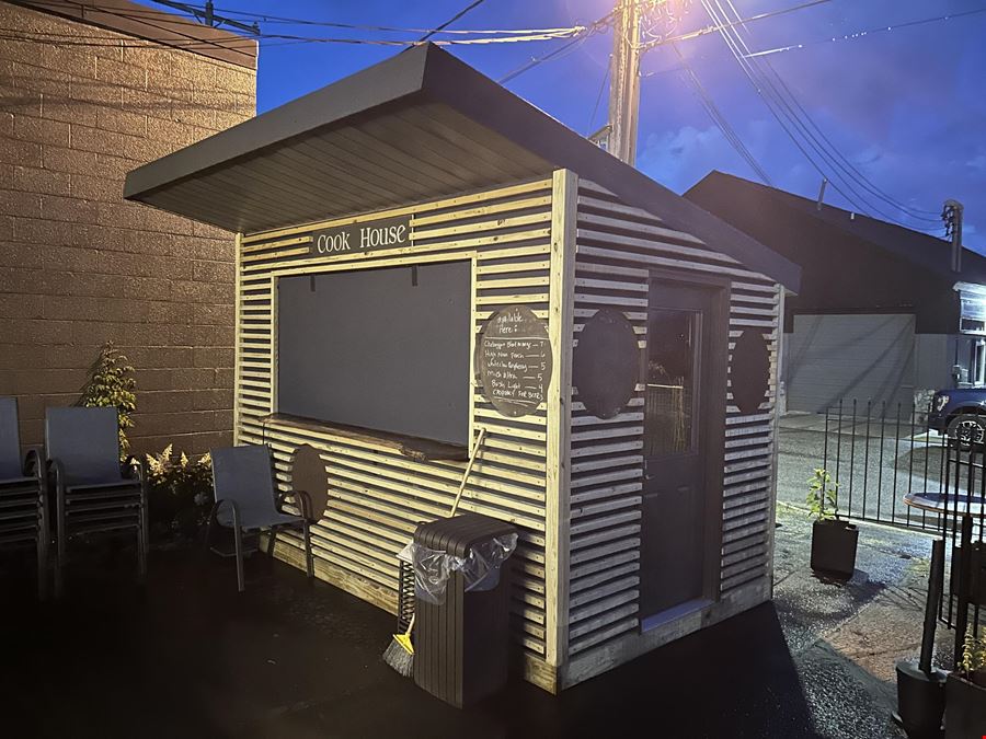 220 N Main St