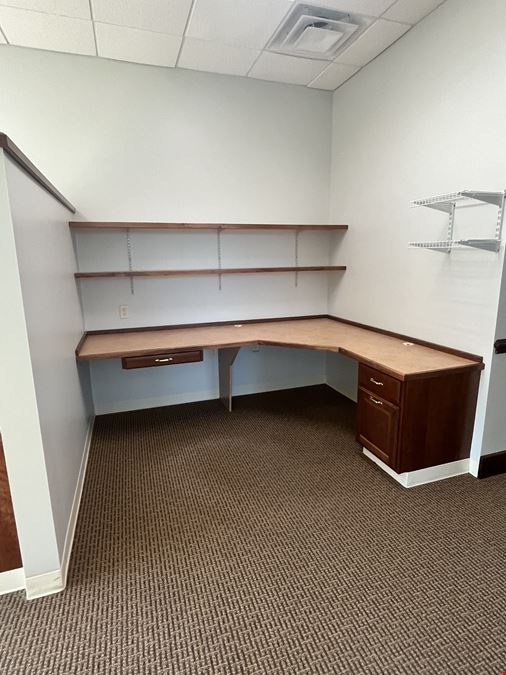 Airlie Professional Center