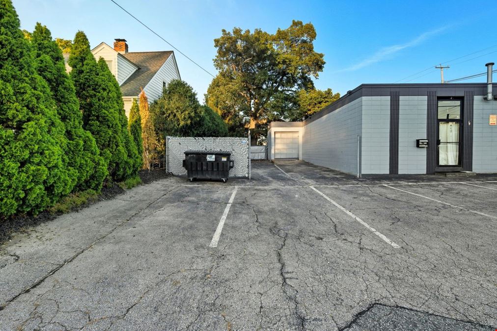 1175 Post Road 