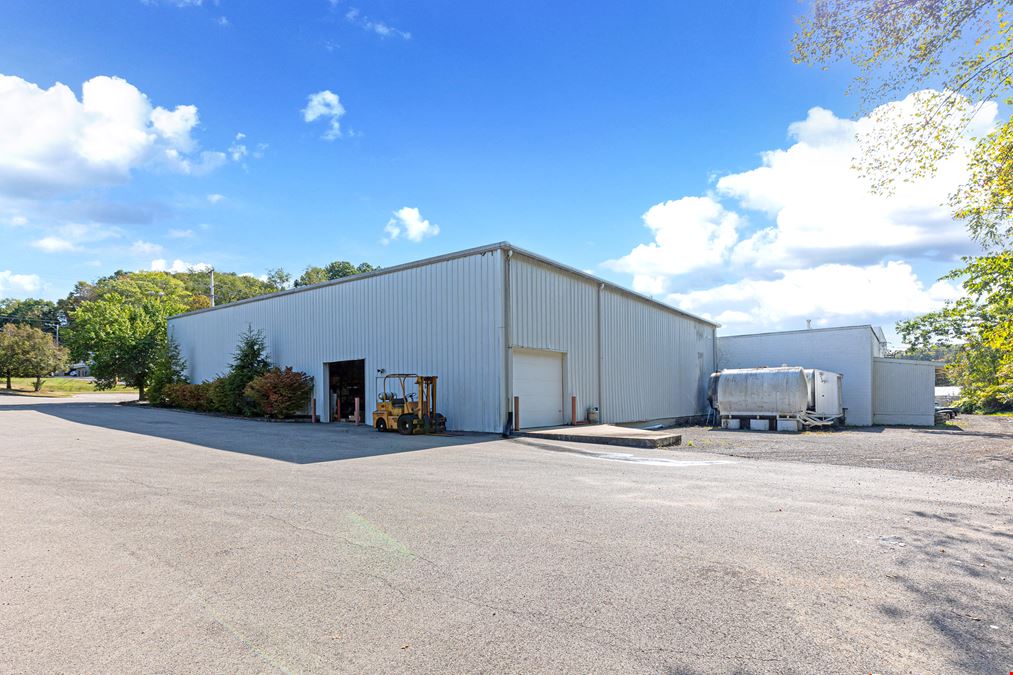 30,240 SF Industrial/Flex Building on 3.8 Acres