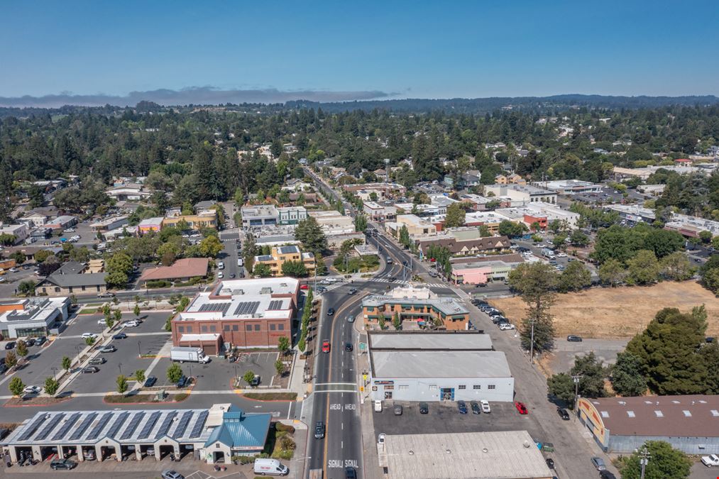 Retail Building in Downtown Sebastopol