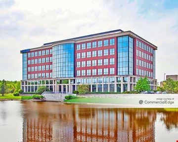 Greenspoint Office Park - Greenspoint III