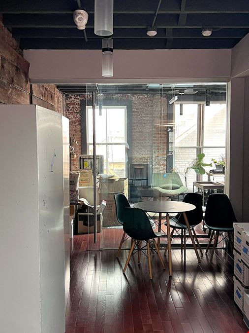 Stylish Downtown Ann Arbor Office for Lease