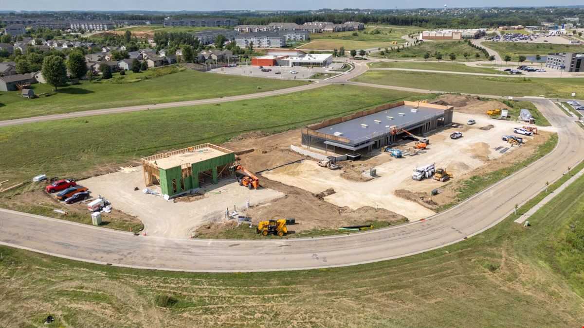 3629 Sarah Place NW - West Circle Drive Retail Plaza