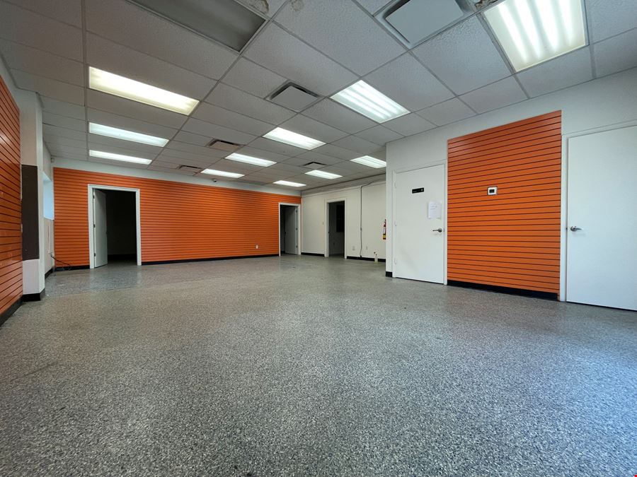 8,960 SF Warehouse Space For Sublease