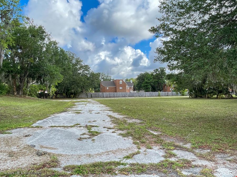 Two Adjacent Parcels | 4.69± Acre Redevelopment Opportunity - SW 13th Street & Williston Road