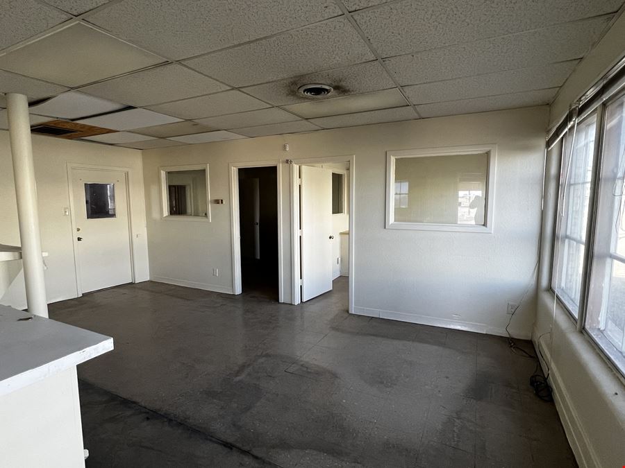 906 E Broadway Street & 101 Hailey Street Sweetwater Texas