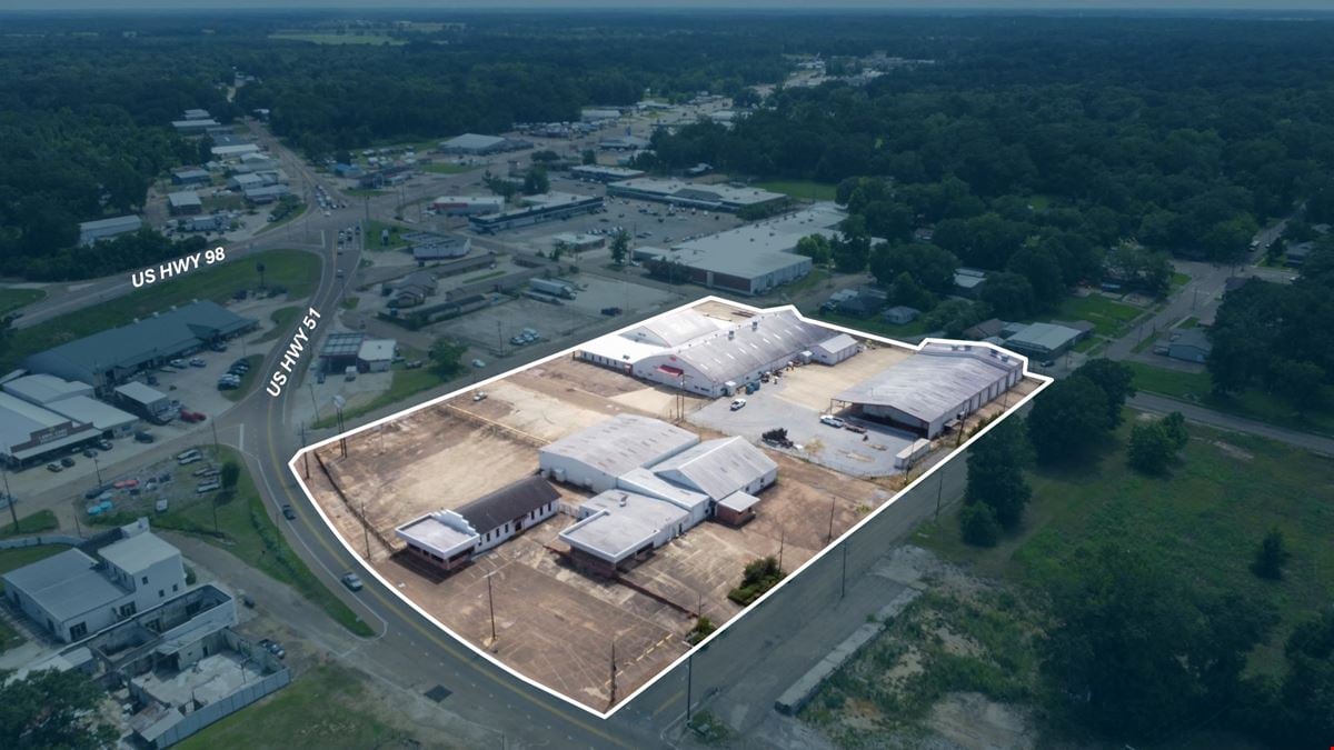 Single-Tenant Industrial Showroom/Office