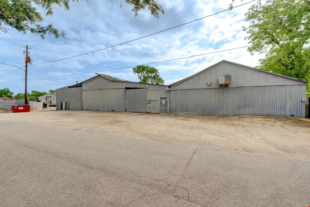 Prime Commercial Opportunity in Houston's Revitalizing Fifth Ward!